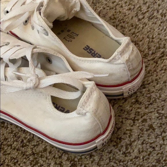 White converse - Picture 4 of 4